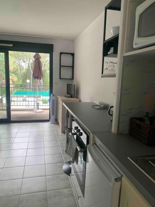 Les Appartements De La Marina Sanary-sur-Mer Eksteriør bilde