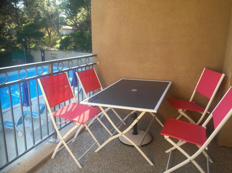 Les Appartements De La Marina Sanary-sur-Mer Eksteriør bilde