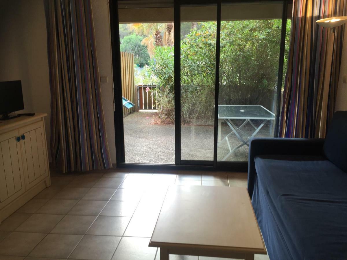 Les Appartements De La Marina Sanary-sur-Mer Eksteriør bilde